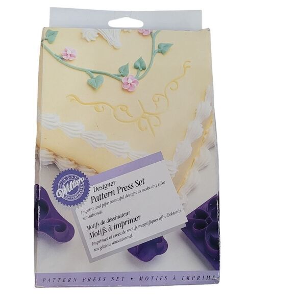 Bundle Wilton cake decorating kits - Picture 2 of 14
